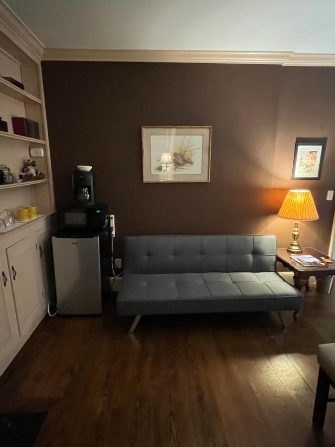 Chester Inn Екстериор снимка