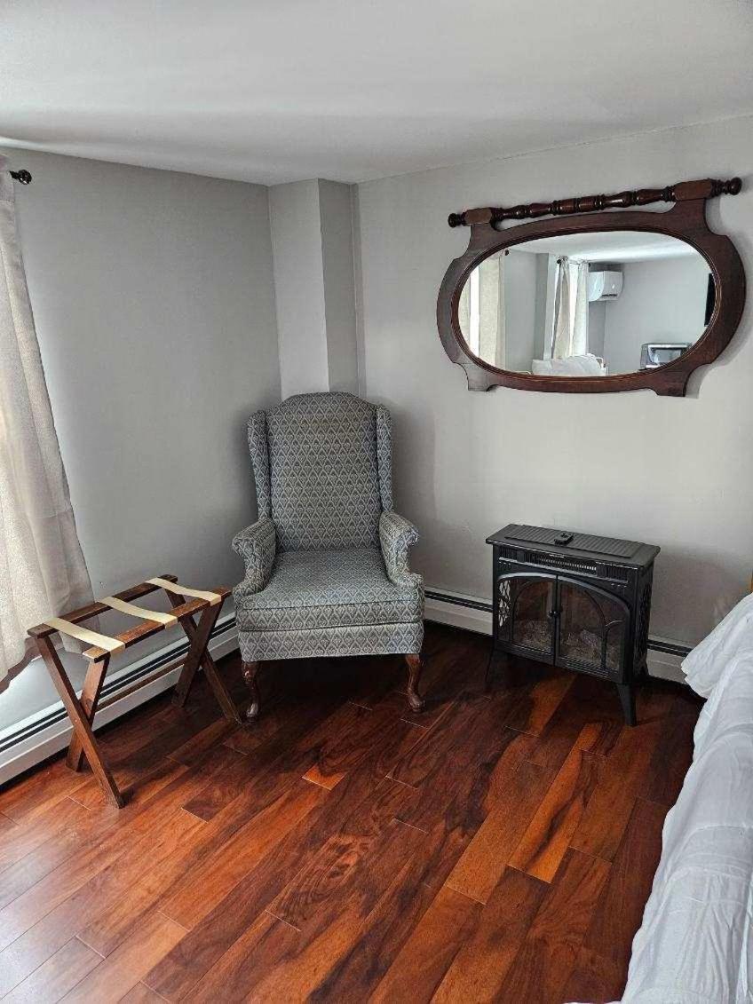 Chester Inn Екстериор снимка
