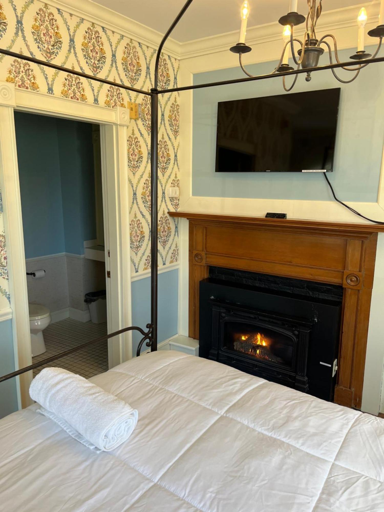 Chester Inn Екстериор снимка